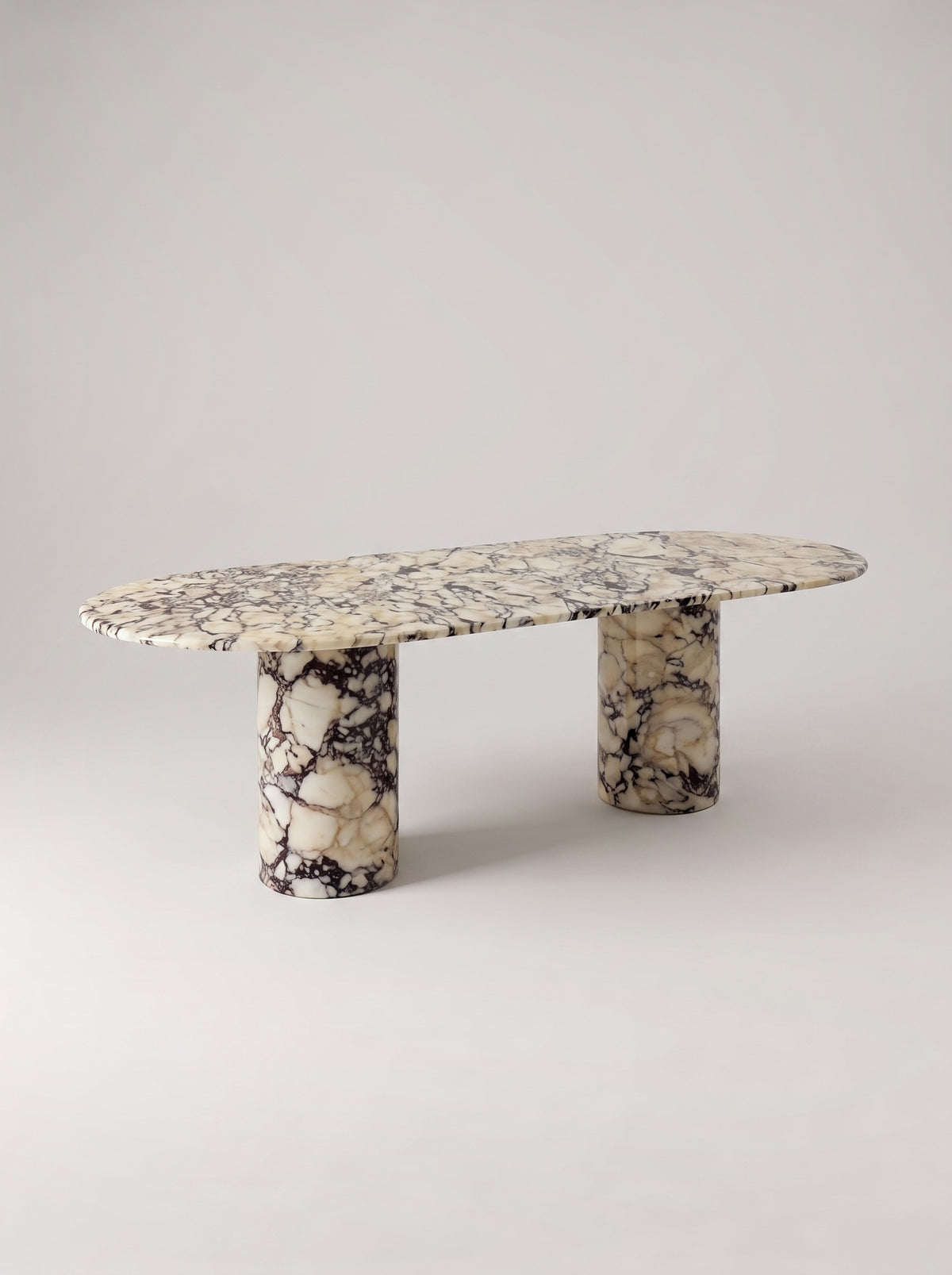 Viola eettafel – licht schuin aanzicht