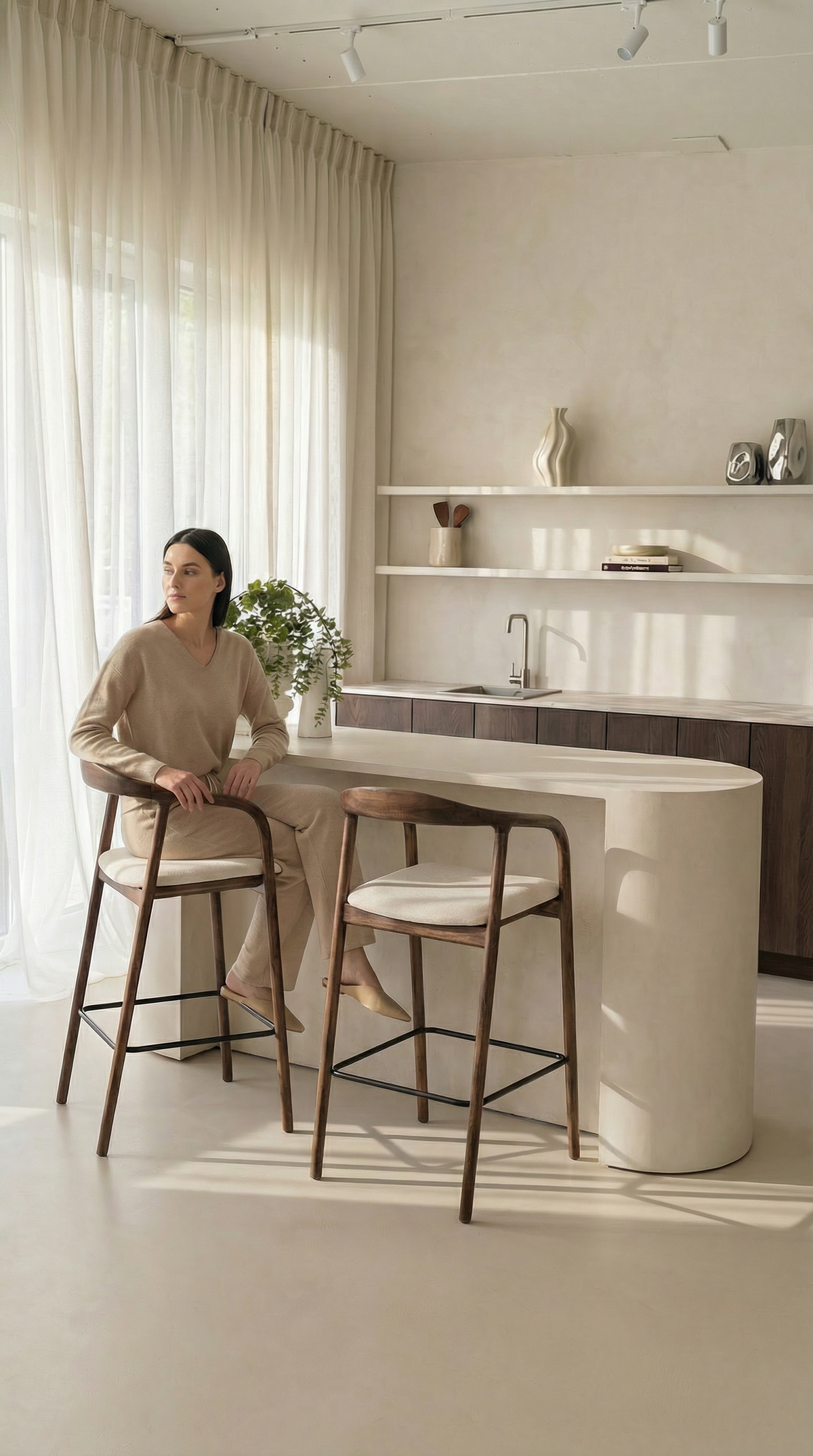 Mokani Japandi Barkruk – Op Maat Gemaakt met Aanpasbare Kleur en Stof