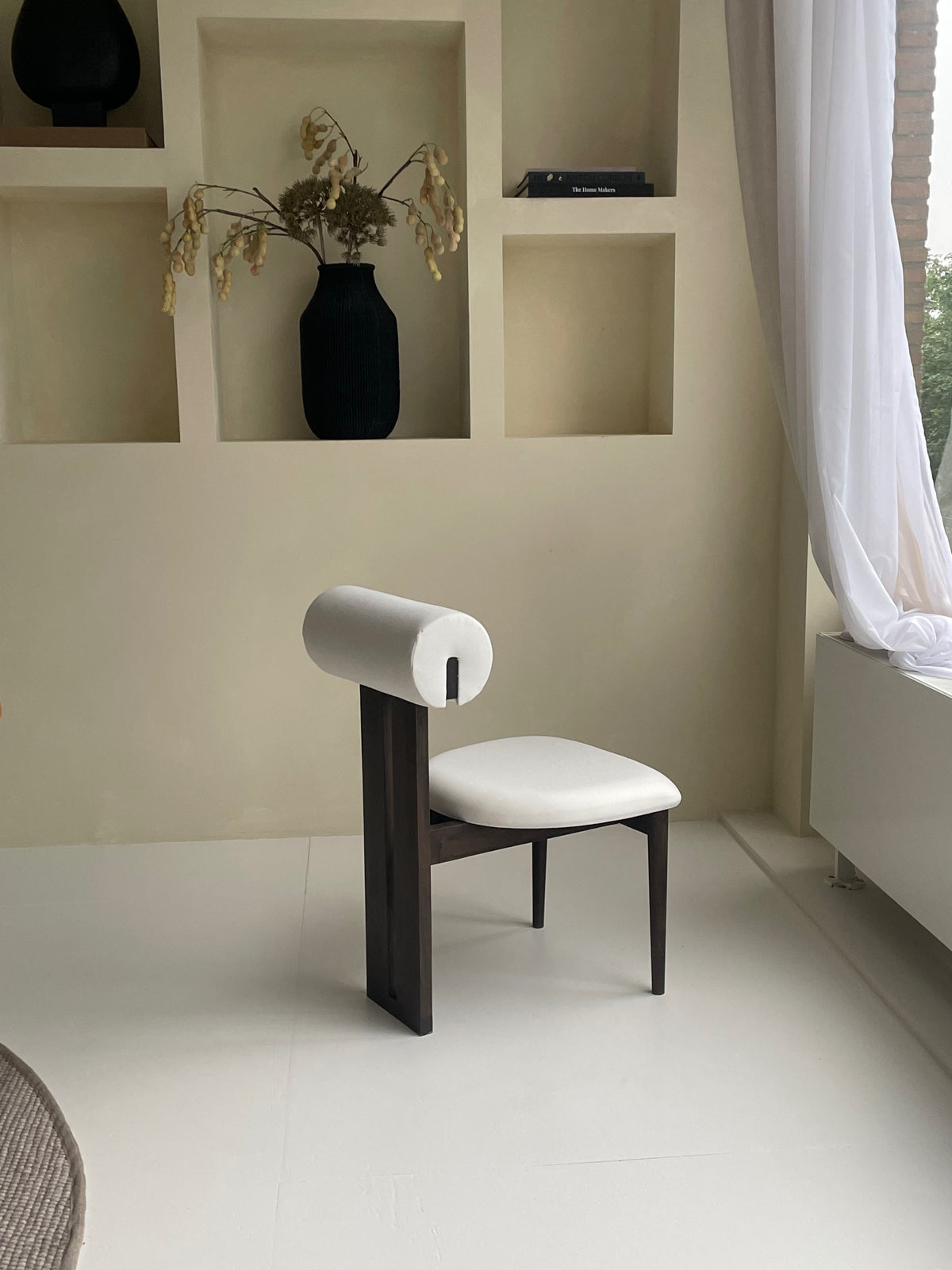 Mokani Japandi Dining Chair – Scandinavian Japanese Design with Round Backrest