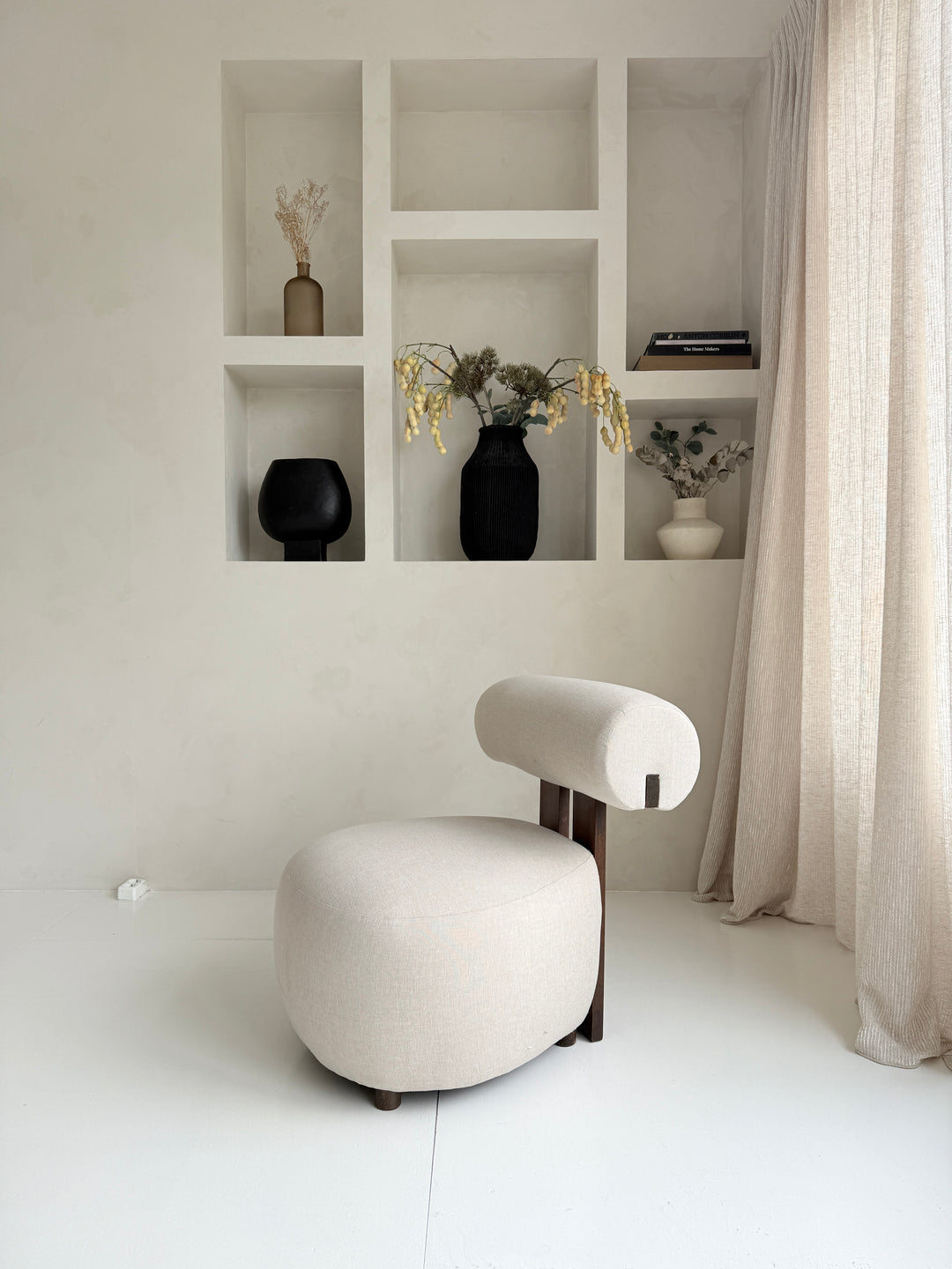 Mokani Japandi Lounge Stoel fauteuil Minimalistisch Ontwerp met Houten Accenten