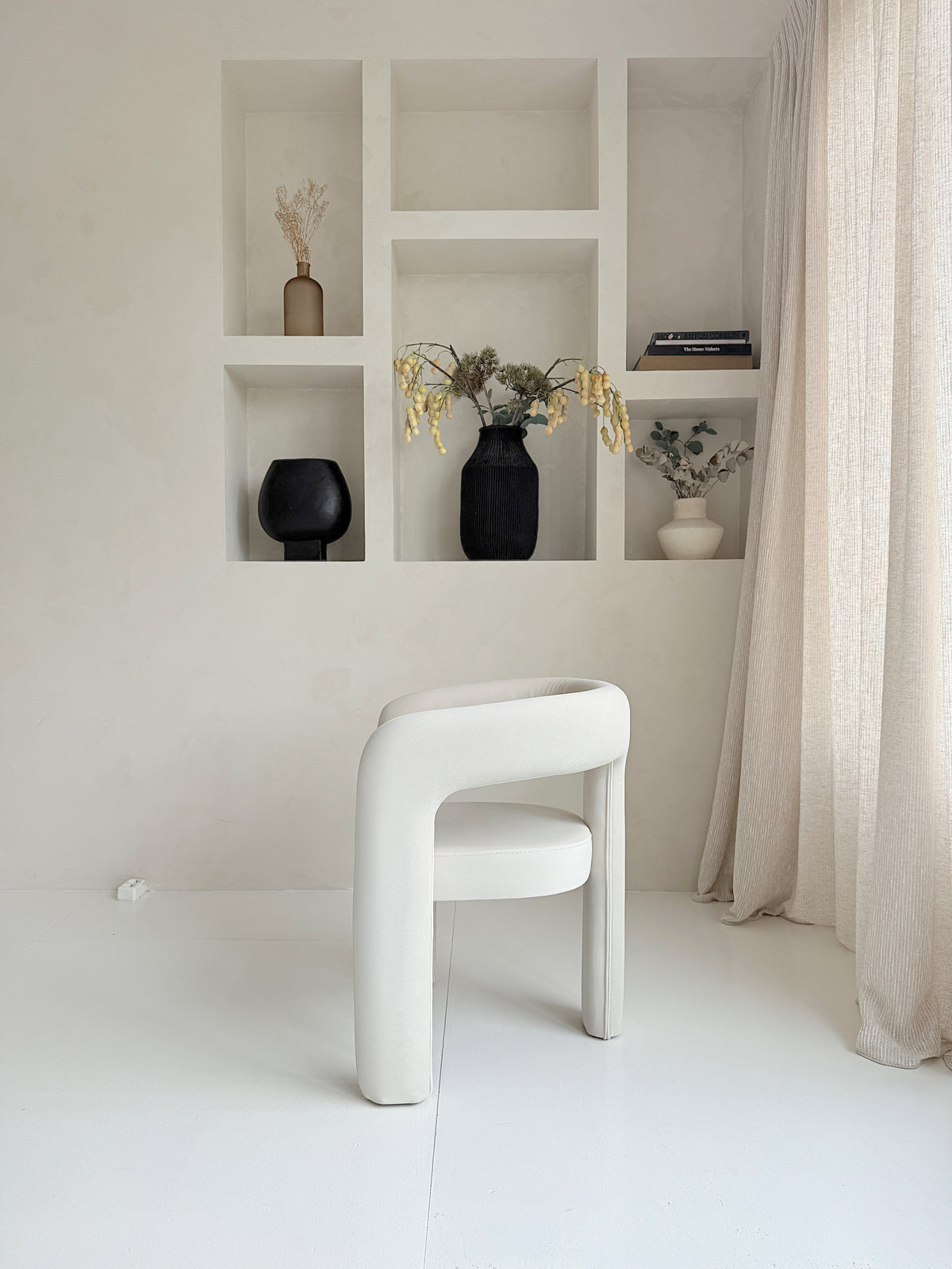 Mokani design eetkamerstoel – volledig gestoffeerd, elegant en comfortabel