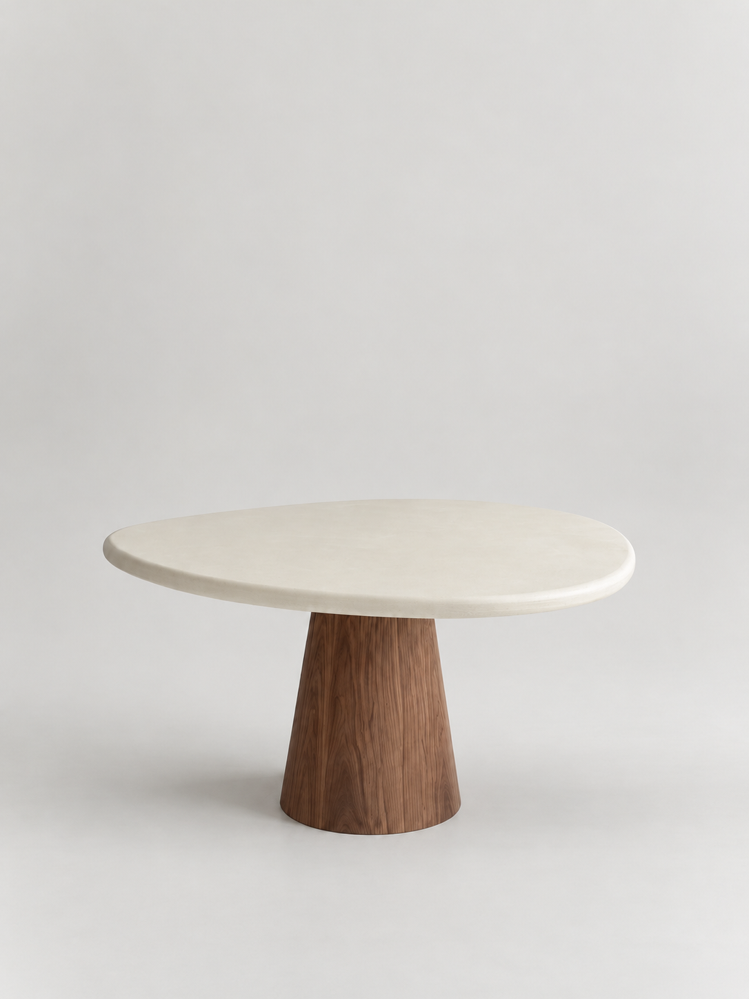 MOMO – Organische Ronde Eettafel | Lavasteen