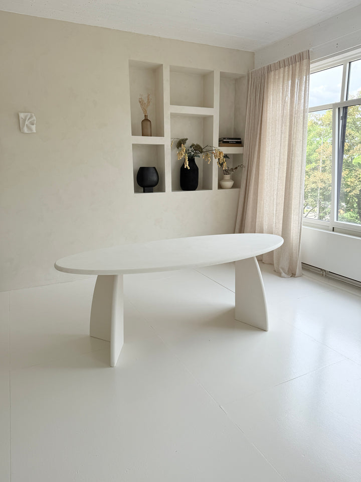 Mokani Beton Ciré Eettafel ovaal