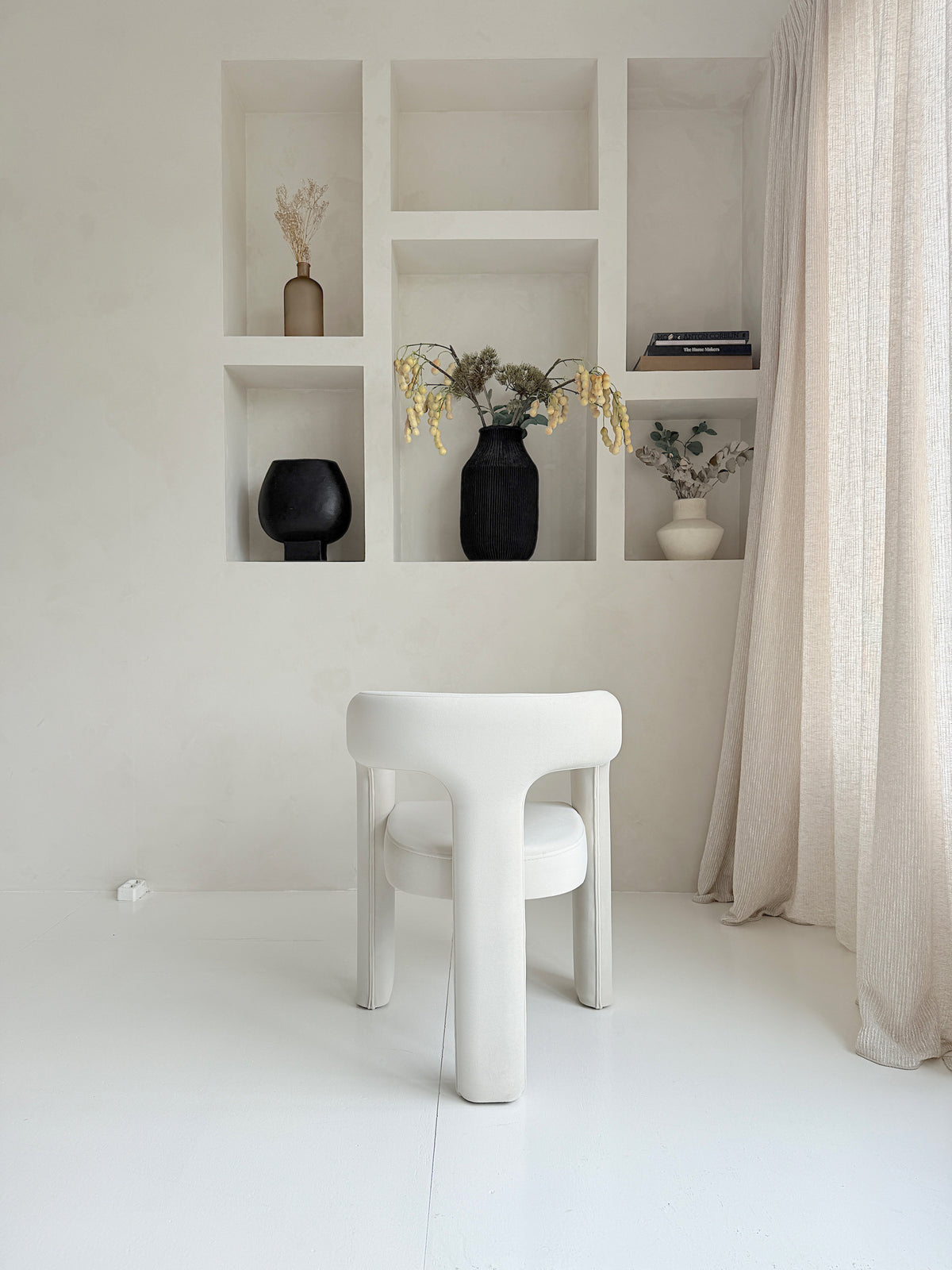 Mokani design eetkamerstoel – volledig gestoffeerd, elegant en comfortabel