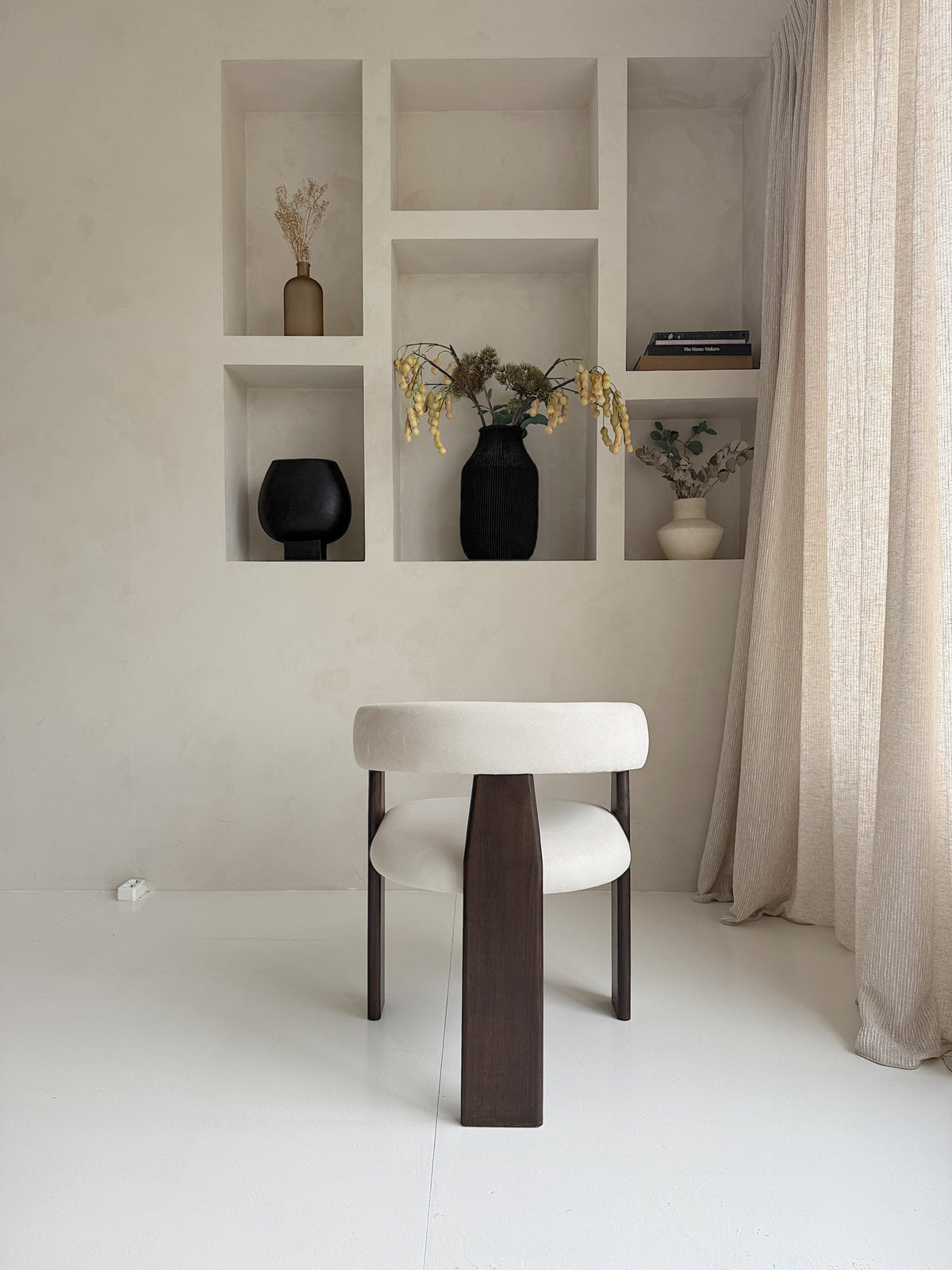 Japandi eetkamerstoel – handgemaakt, tijdloos design | Mokani