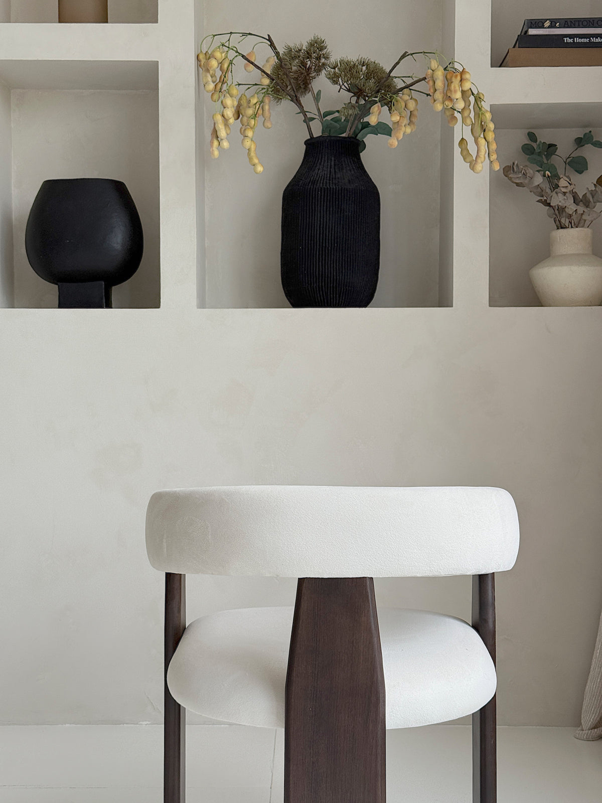 Mokani Handgemaakt Design eetkamerstoel in Japandi stijl